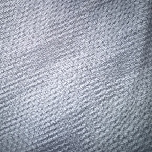 Under Armour Long Sleeve Shirt Womens Small Gray 1/4 Zip Hoodie Loose - Picture 3 of 7